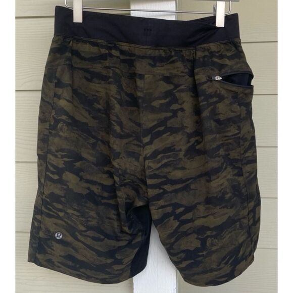 Lululemon T.H.E. Short *Luxtreme Liner 7” / Like New / Size M - Picture 7 of 10